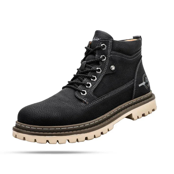 Bota Masculina Casual em Couro Forllini FL288 com design moderno e sofisticado.