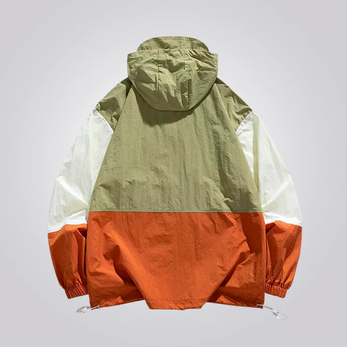 Jaqueta Corta Vento Masculina Forllini FL143 em ambiente urbano
