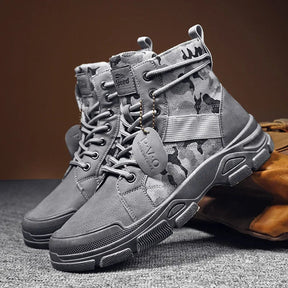 Bota Masculina Forllini FL048 em couro premium com design moderno.