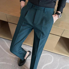 Calça de Alfaiataria Masculina Forllini FL209 em tecido premium e design sofisticado.