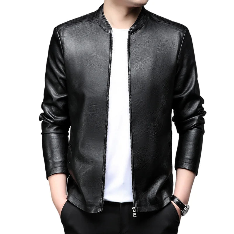 Jaqueta De Couro Masculina Forllini FL169 em couro genuíno com design clássico e elegante.
