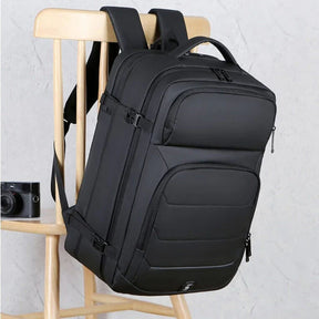Mochila de Viagem Expansiva Forllini FL424 em fundo branco.