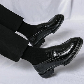 Sapato Masculino Loafer Forllini FL345 em couro premium, elegante e confortável.