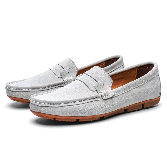 Sapato Mocassim Masculino de Camurça Forllini FL314 em close-up