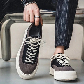 Tênis Masculino em Camurça Forllini FL325 com design moderno e confortável.